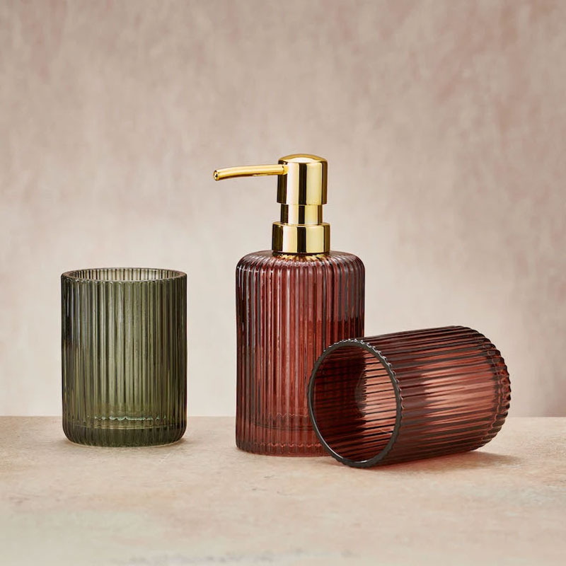 Antoinette Tvålpump Vinröd