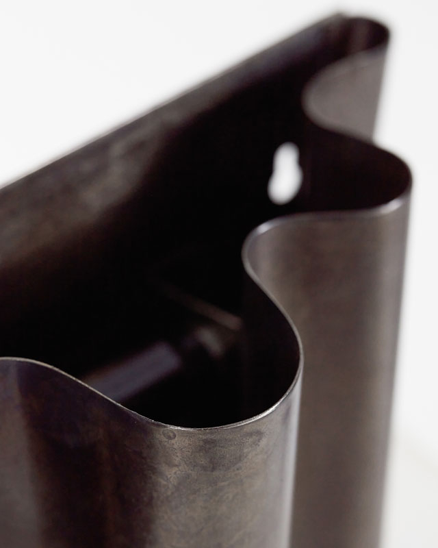 Flola Vägglampa Böljor Antikbrun